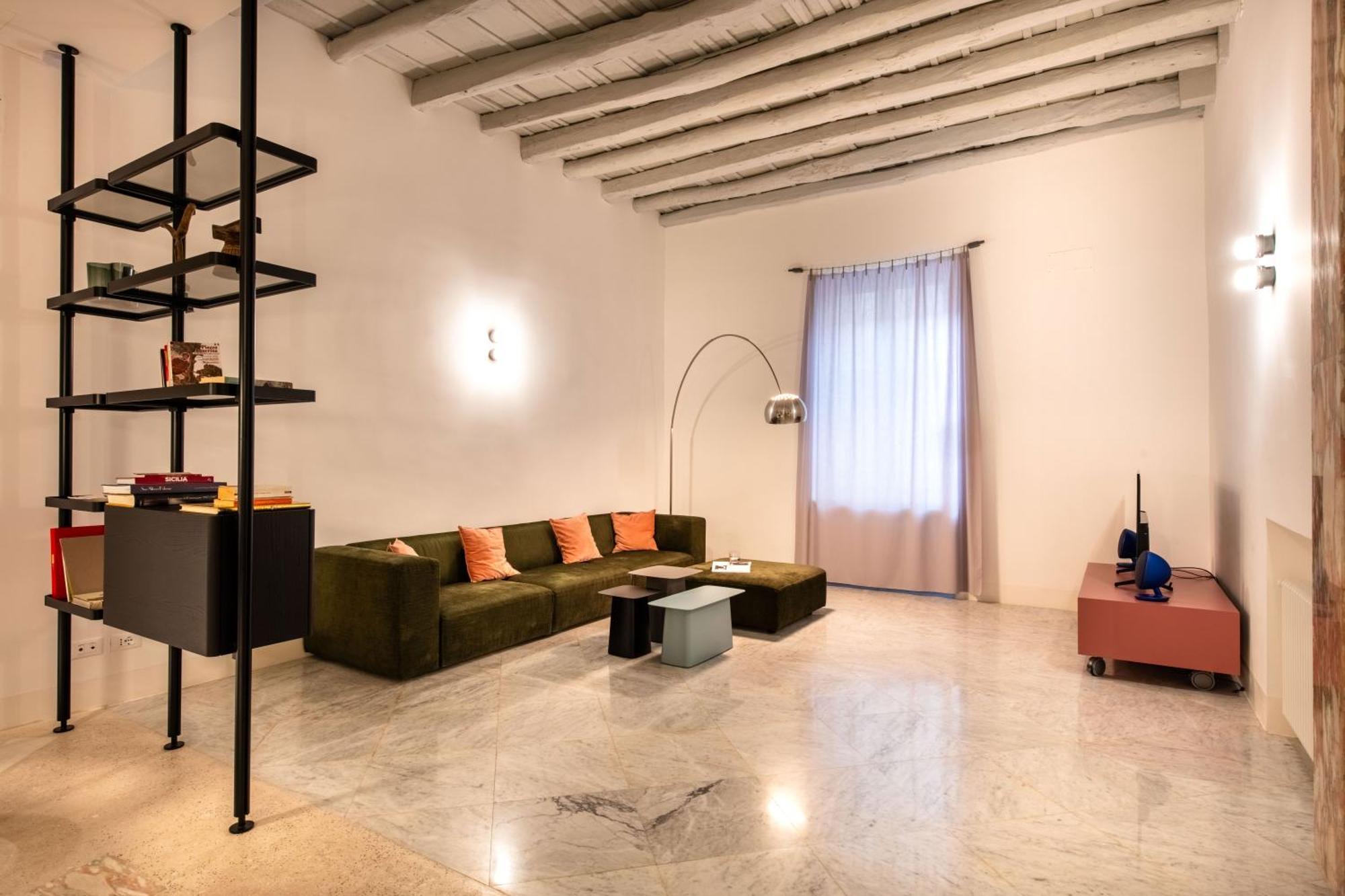 Sartoria Cavour - Modern Sicilian Elegance In A Former Tailor Shop Palermo Bagian luar foto
